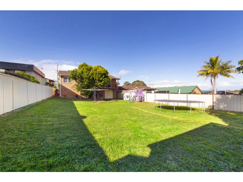 68 Taronga Avenue, San Remo NSW 2262