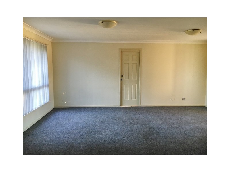 35 Whiteswan Avenue, Blue Haven NSW 2262