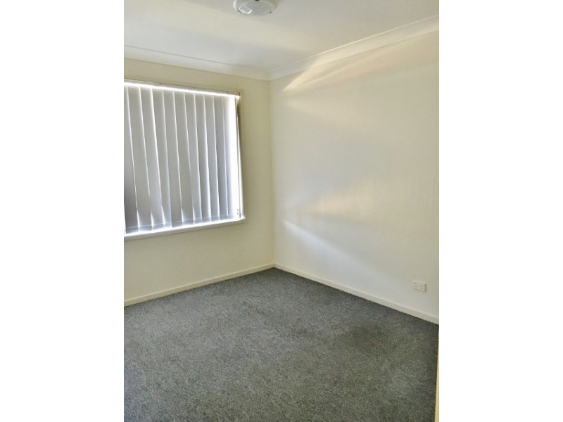 35 Whiteswan Avenue, Blue Haven NSW 2262