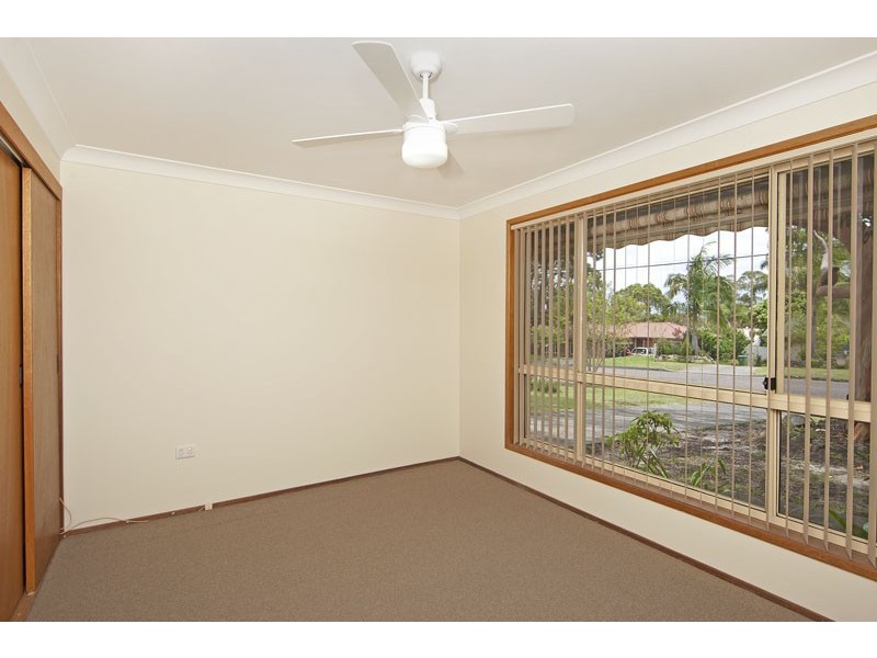 5 White Swan Avenue, Blue Haven NSW 2262