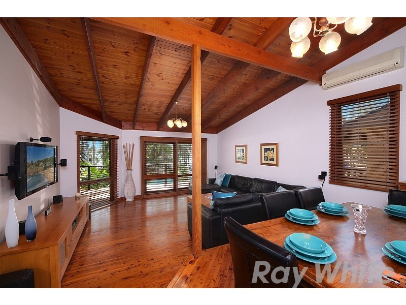 13 Lakeshore Avenue, Chain Valley Bay NSW 2259