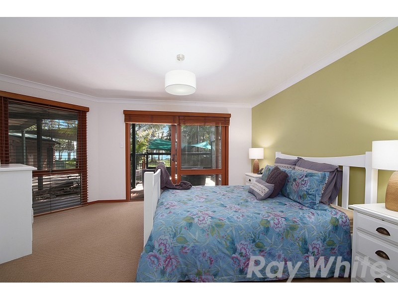 13 Lakeshore Avenue, Chain Valley Bay NSW 2259