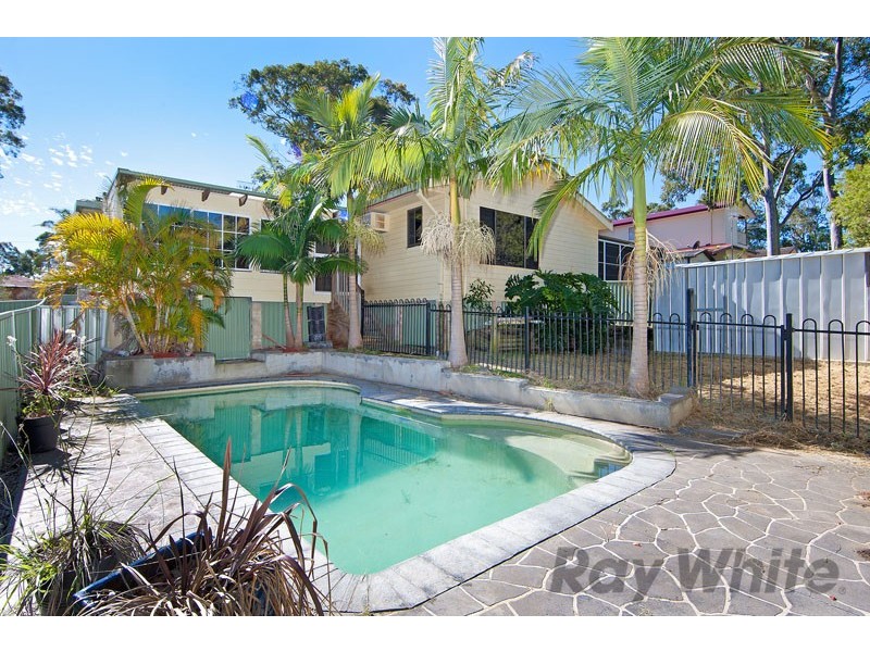 8 Craigie Avenue, Kanwal NSW 2259