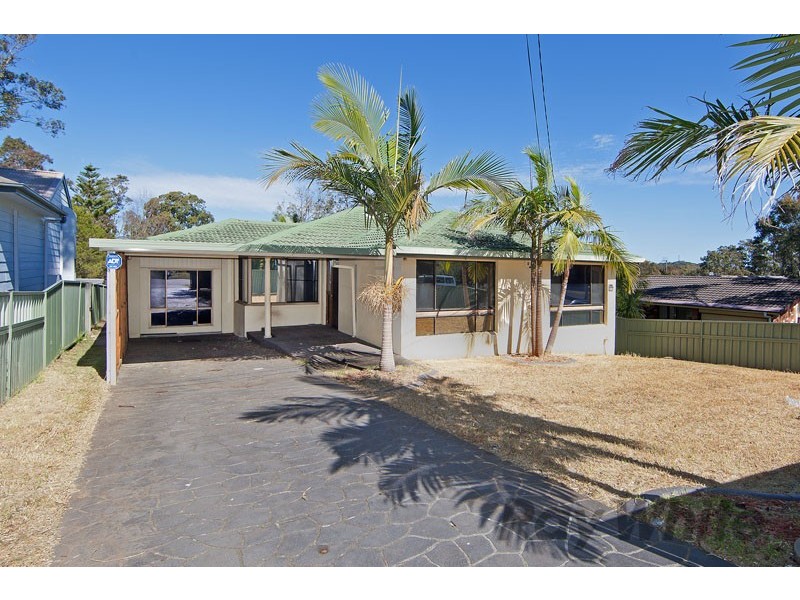 8 Craigie Avenue, Kanwal NSW 2259