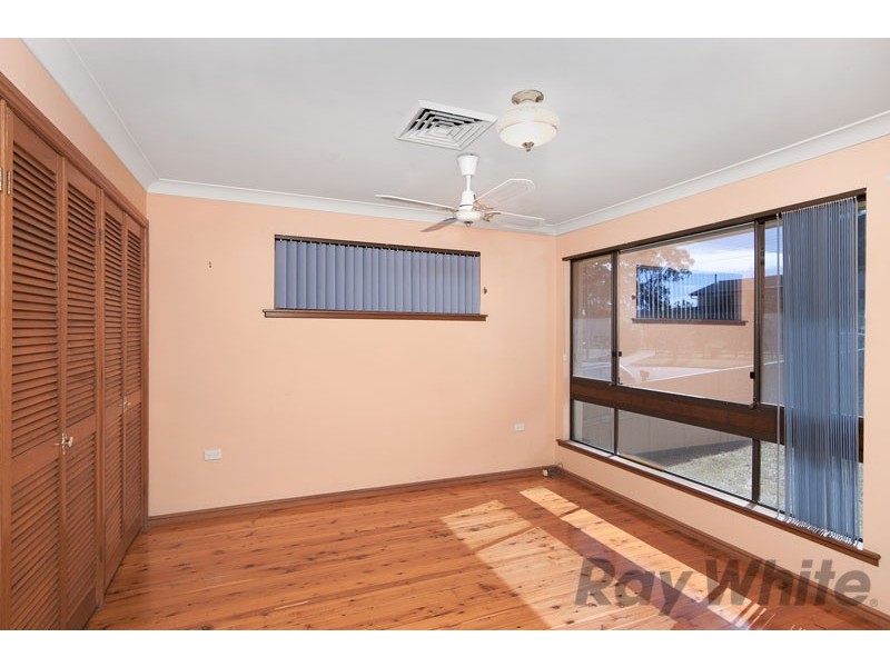 8 Craigie Avenue, Kanwal NSW 2259