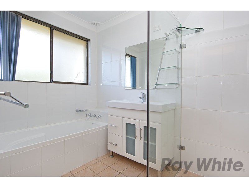 8 Craigie Avenue, Kanwal NSW 2259