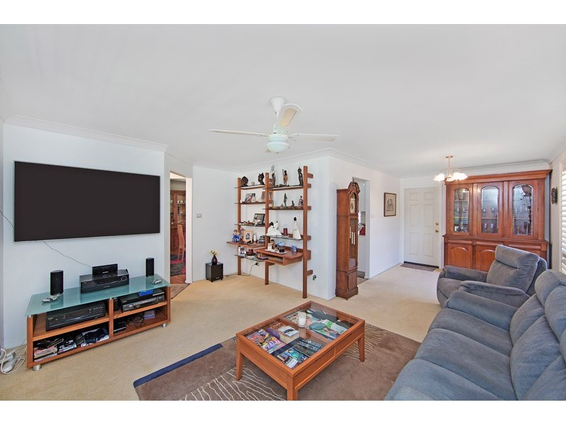 16 De Havilland Cct, Hamlyn Terrace NSW 2259
