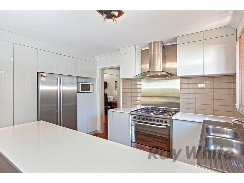 8 Margot Avenue, Gorokan NSW 2263