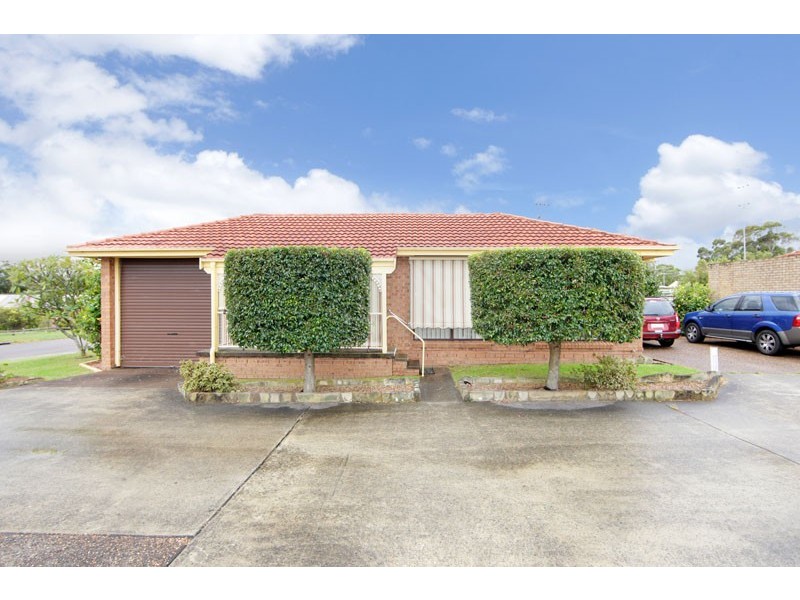 1 Gilbert Avenue, Gorokan NSW 2263