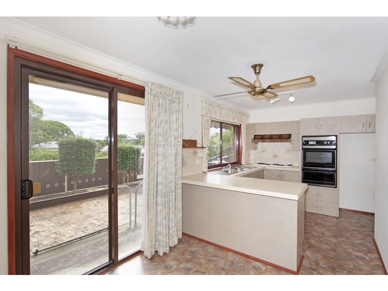 1 Gilbert Avenue, Gorokan NSW 2263