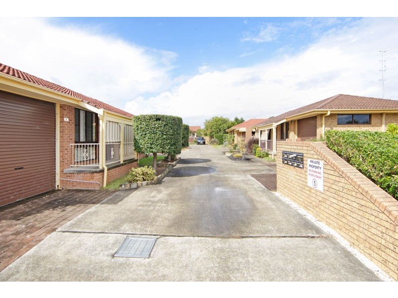 1 Gilbert Avenue, Gorokan NSW 2263