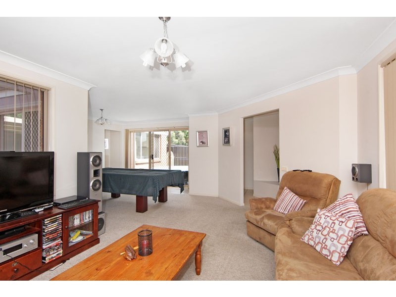 33 Homestead Road, Wadalba NSW 2259