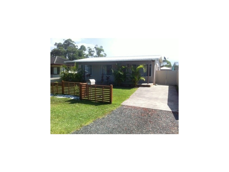 4 Edith Street, Gorokan NSW 2263