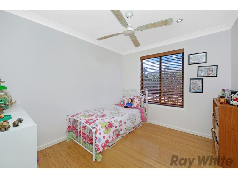 18 Delavia Drive, Lake Munmorah NSW 2259