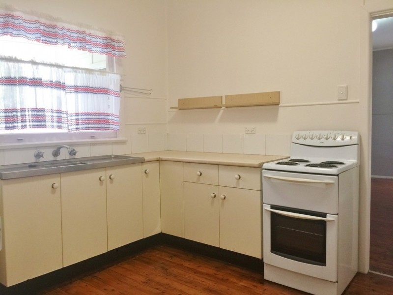 42 Leonard Avenue, Toukley NSW 2263