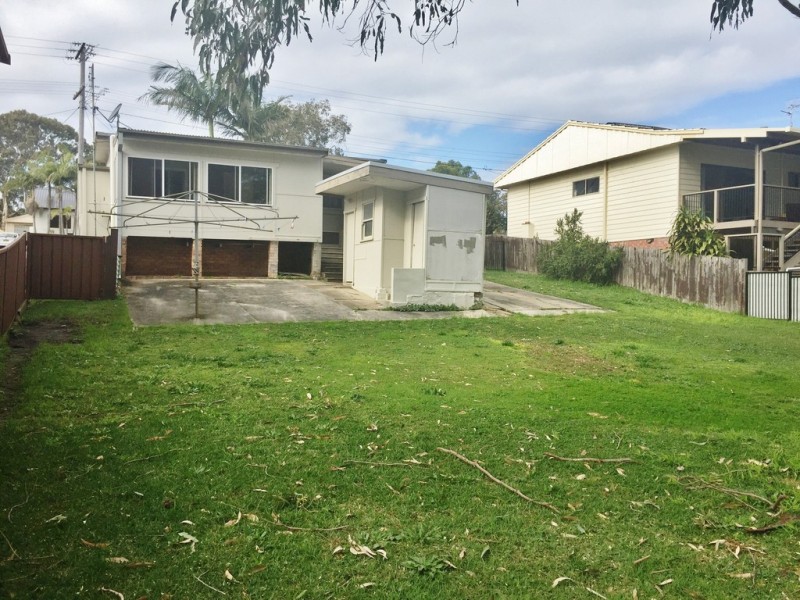 42 Leonard Avenue, Toukley NSW 2263