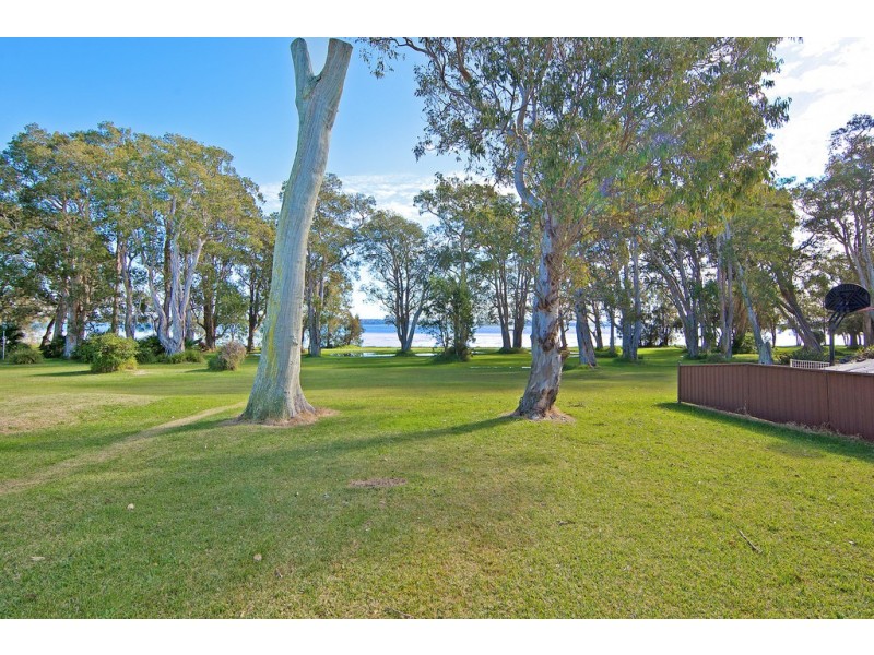 42 Leonard Avenue, Toukley NSW 2263