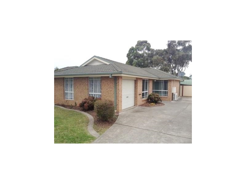 11 Loch Close, Blue Haven NSW 2262