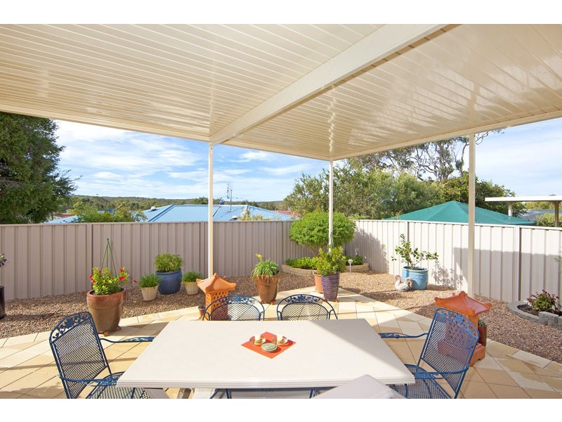 19 Winchester Drive, Lake Munmorah NSW 2259