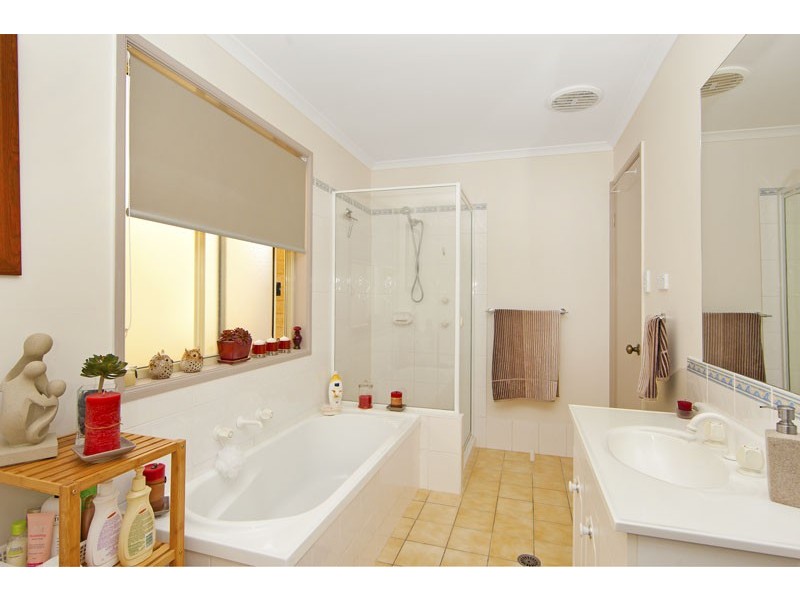 19 Winchester Drive, Lake Munmorah NSW 2259