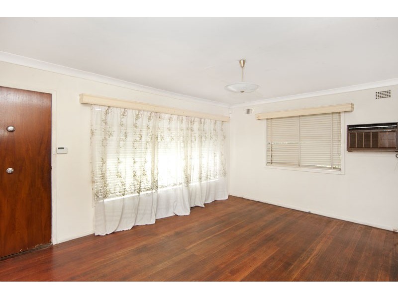 53 Dunvegan Street, Mannering Park NSW 2259