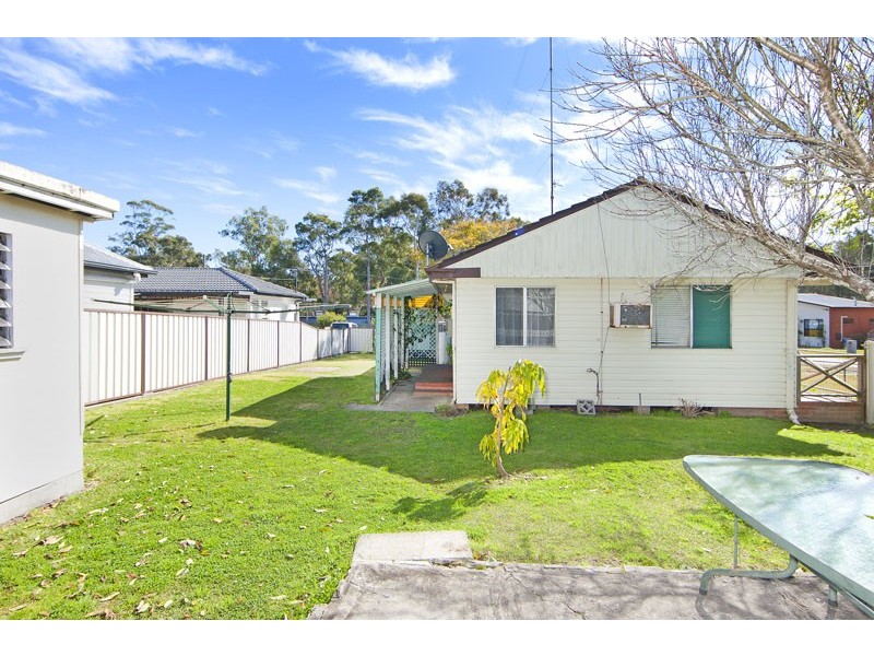 53 Dunvegan Street, Mannering Park NSW 2259
