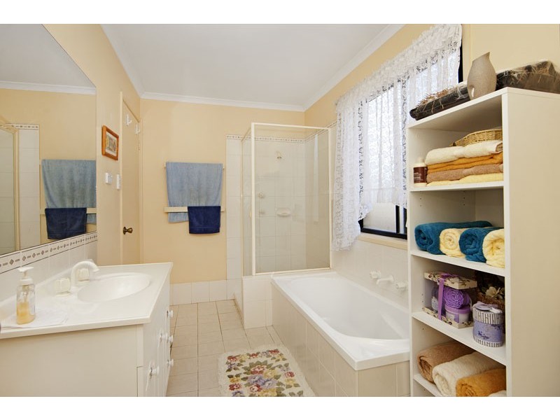 6 Blacksburg Court, Lake Munmorah NSW 2259