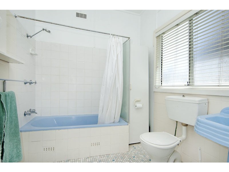 9 Dalnott Road, Gorokan NSW 2263