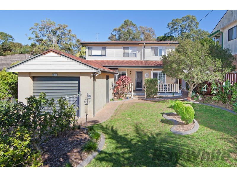 42 Middlesex Avenue, Gorokan NSW 2263