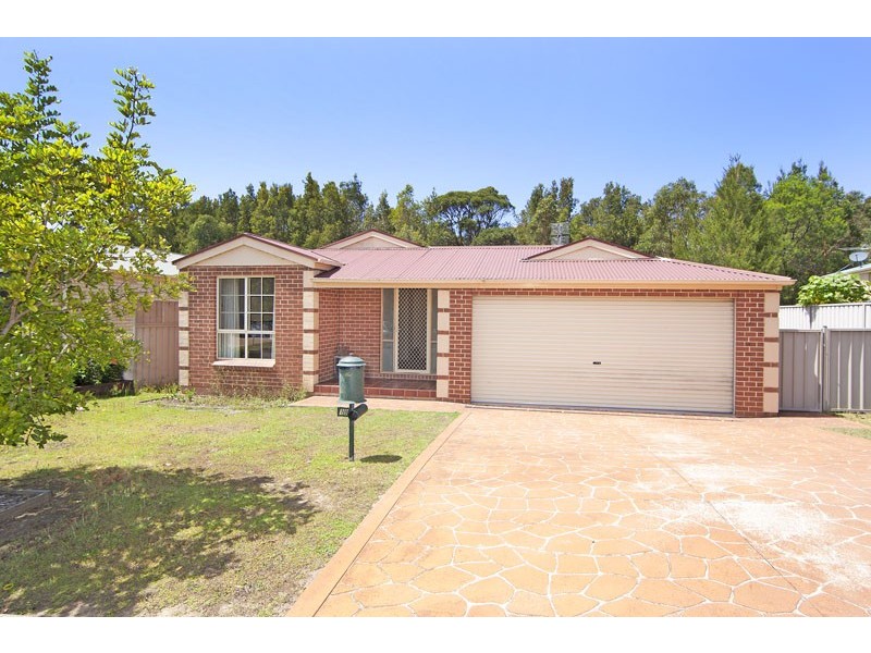 19 Woodbridge Crescent, Lake Munmorah NSW 2259
