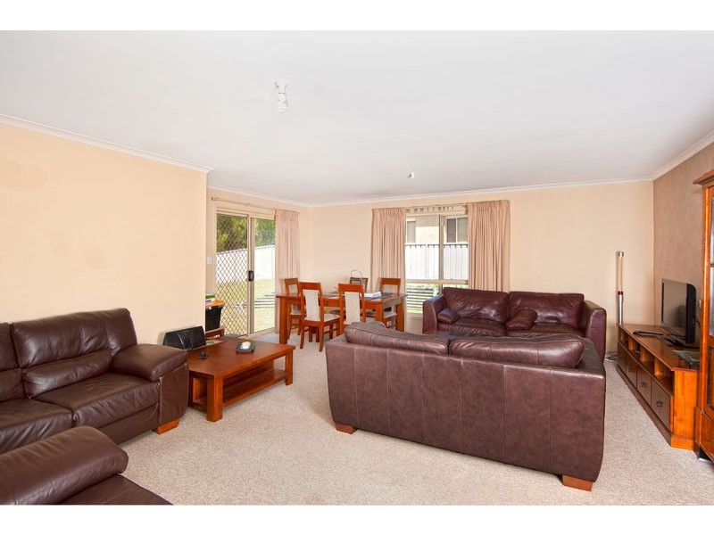 19 Woodbridge Crescent, Lake Munmorah NSW 2259