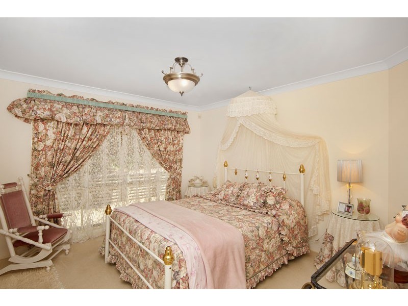 6 Burnie Place, Mardi NSW 2259