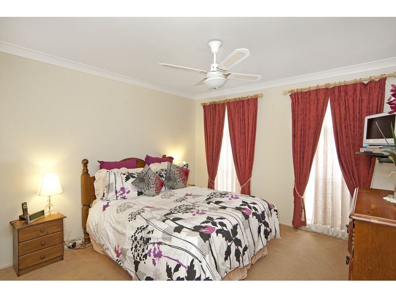 3 Vales Road, Mannering Park NSW 2259