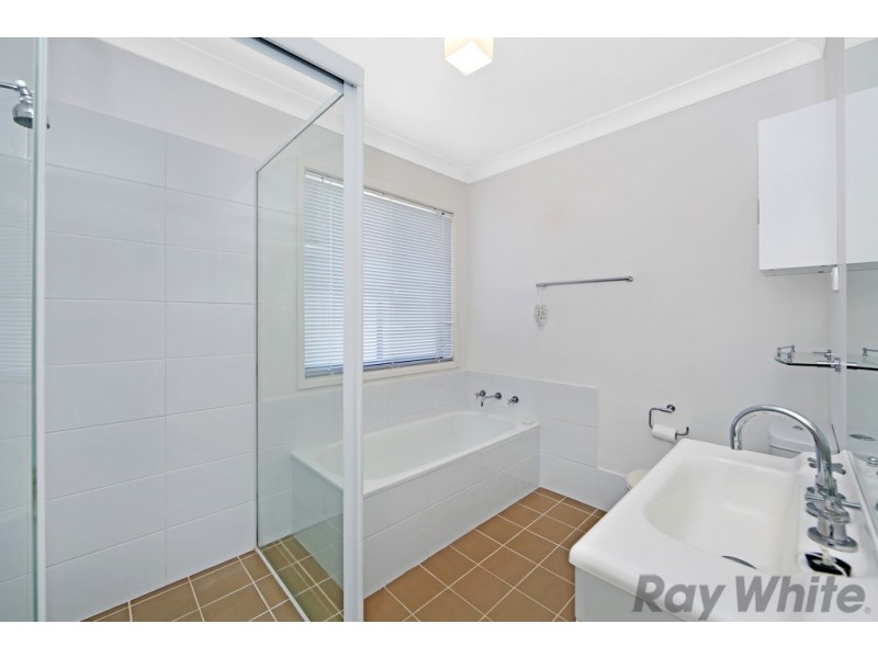 5a Daintree Crescent, Blue Haven NSW 2262