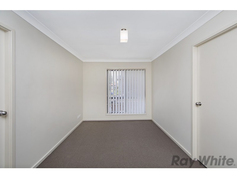 5a Daintree Crescent, Blue Haven NSW 2262