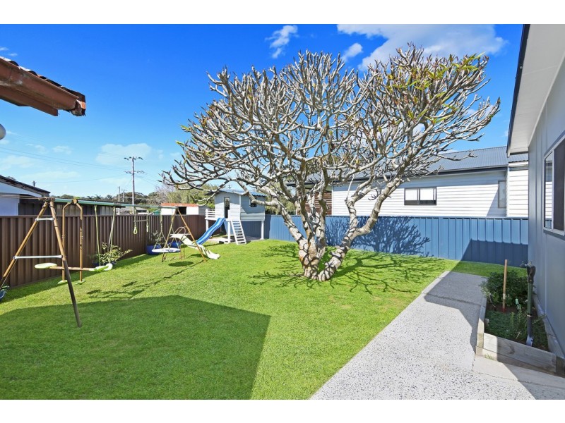 2 Hammond Road, Toukley NSW 2263