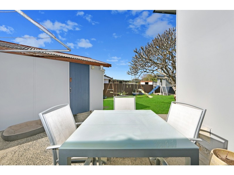 2 Hammond Road, Toukley NSW 2263