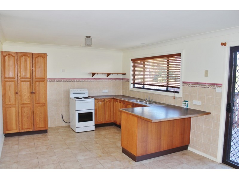 135 Manoa Road, Budgewoi NSW 2262