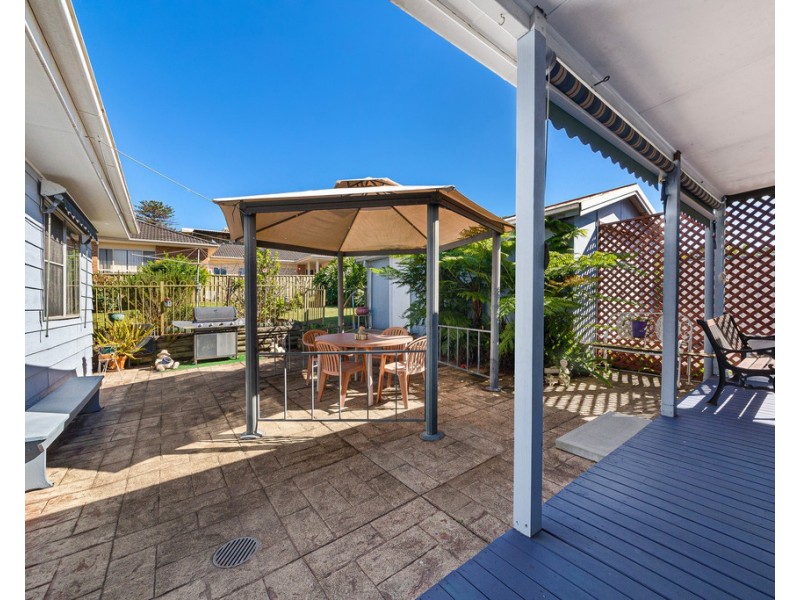 32 Delia Avenue, Budgewoi NSW 2262