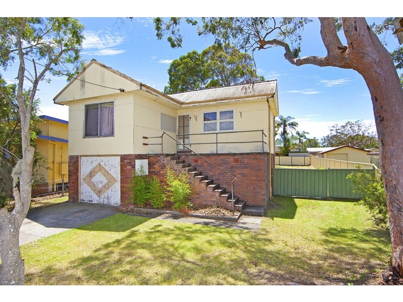 25 Howelston Road, Gorokan NSW 2263