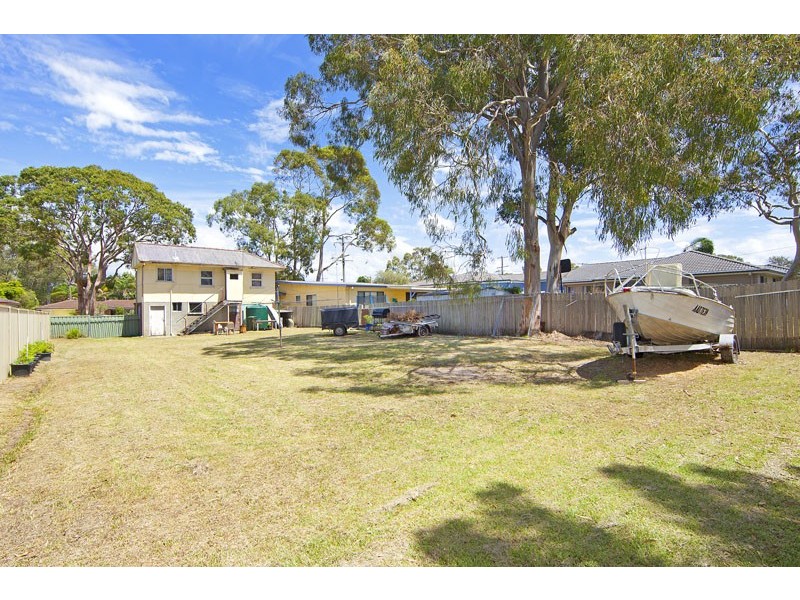 25 Howelston Road, Gorokan NSW 2263
