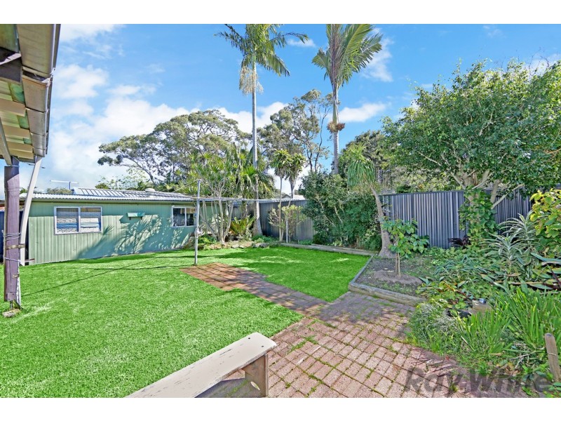 7 Ahina Avenue, Budgewoi NSW 2262