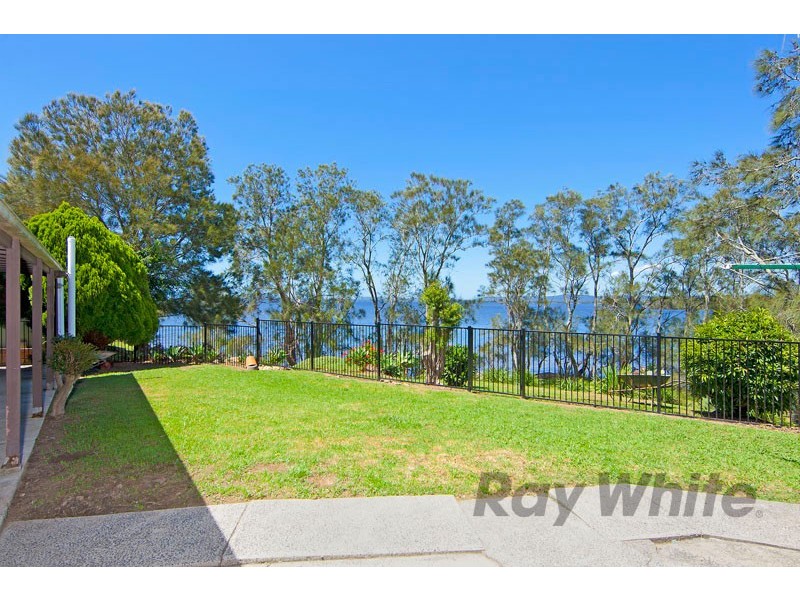 4 Marine Parade, Rocky Point NSW 2259