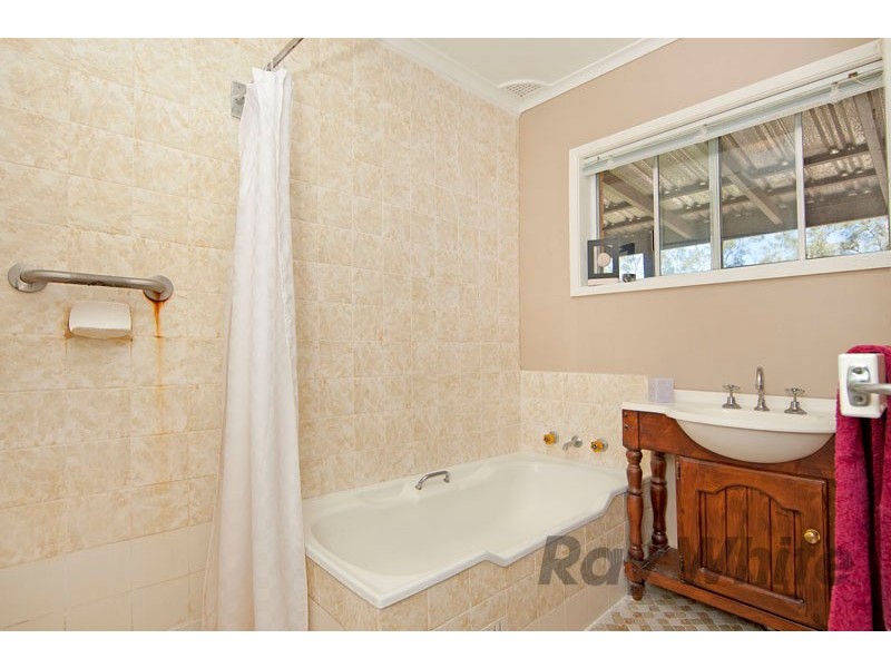 4 Marine Parade, Rocky Point NSW 2259