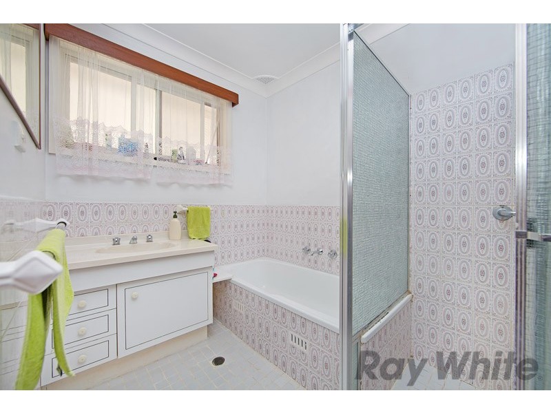 9 Avonlea Avenue, Gorokan NSW 2263