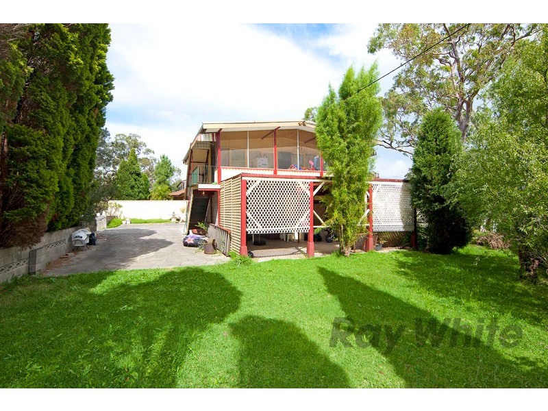 15 Naroo Avenue, Summerland Point NSW 2259