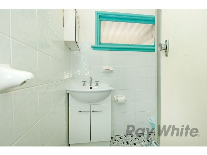 15 Naroo Avenue, Summerland Point NSW 2259