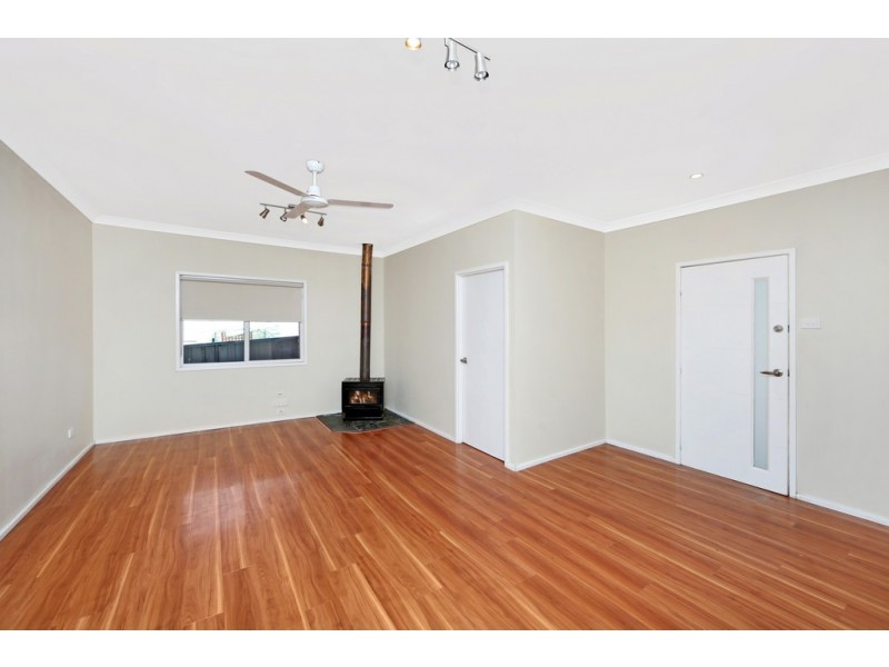 51 Woolana Avenue, Budgewoi NSW 2262