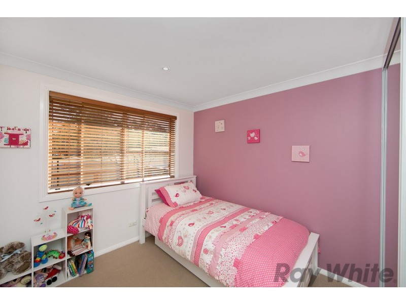 1 Una Avenue, Charmhaven NSW 2263