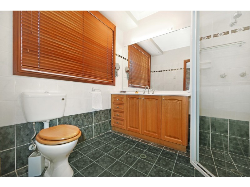 170 Elizabeth Bay Drive, Lake Munmorah NSW 2259